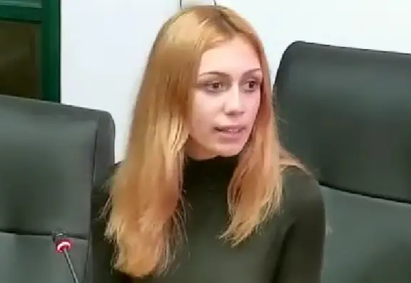 4d3e9ba5d2a49d9cc1cb0d089e1db445.jpg