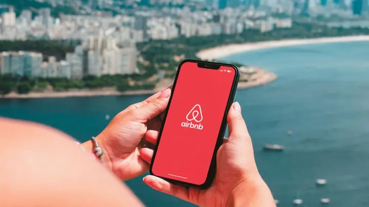 airbnb-mak.webp